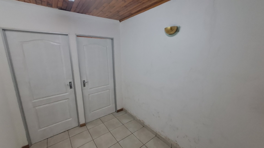 17 Bedroom Property for Sale in Universitas Free State